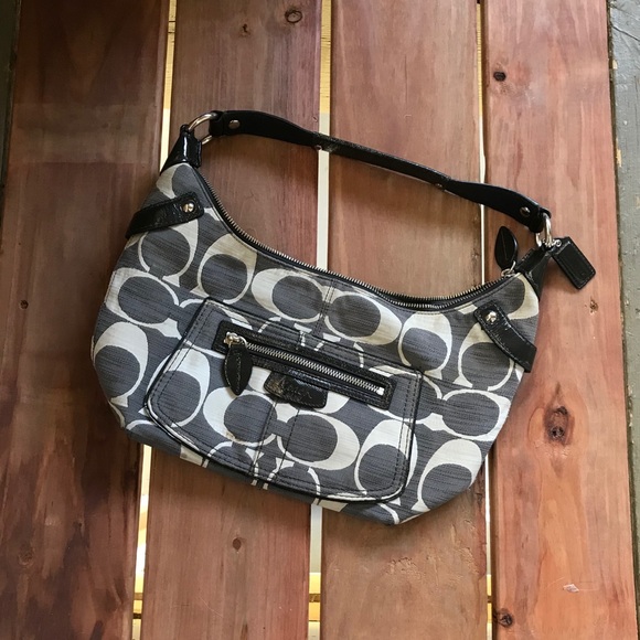 Authentic Coach shoulder bag - Picture 2 of 3